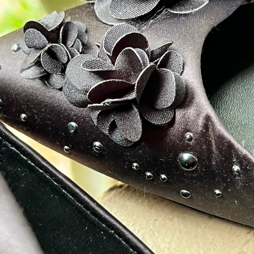 New Charles David Black Floral Stiletto 10 - Picture 9 of 9
